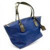 Sac Carolina Pretty Nana cuir nylon bleu porté main femme